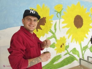 FOTO // Culori și stil Van Gogh, într-un sat din R. Moldova