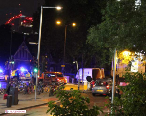 VIDEO // Atacuri teroriste la Londra. Cel puţin şase morţi şi aproximativ 50 de răniţi, după ce o dubă a intrat în mulţime, iar atacatorii au început să înjunghie trecătorii