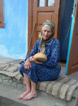 EMOȚIONANT // Campania „Adoptă un bătrân”: Cetățenii aflați la muncă peste hotare cumpără pâine pentru bătrânii din R. Moldova