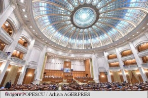 Parlamentul de la București a adoptat o Declarație la adresa Ucrainei prin care îi solicită să revină la legea care limitează dreptul la educație în limba maternă a etnicilor români 