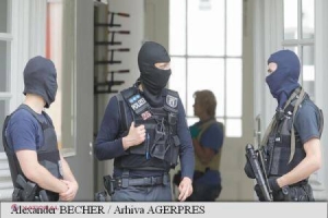 Germania: Servietă cu 3.500 de euro și 22 de lingouri de aur, predată poliției de „un găsitor cinstit”
