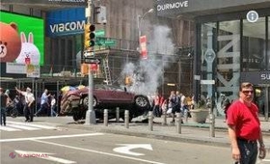 Cel puţin un mort şi 12 răniţi, după ce un bărbat a intrat cu un vehicul într-un grup de pietoni, în New York