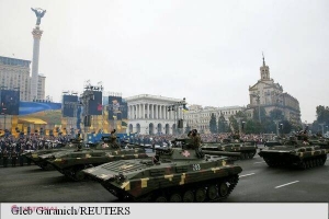 Ucraina marchează 25 de ani de independență cu o paradă militară