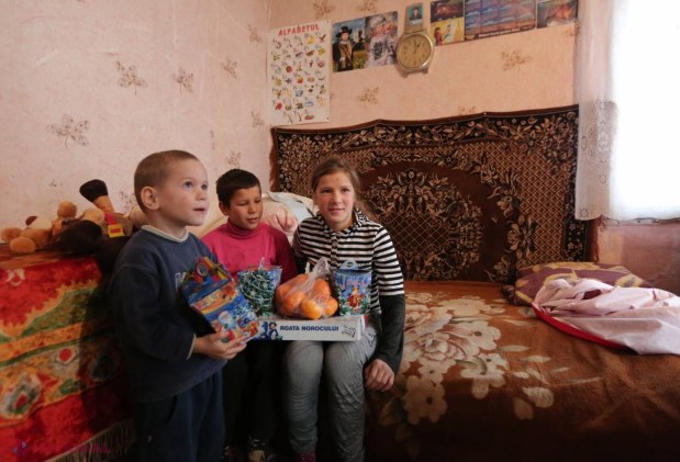 O mamă cu trei copii are nevoie de doar OPT MII de lei pentru a-şi cumpăra o casă