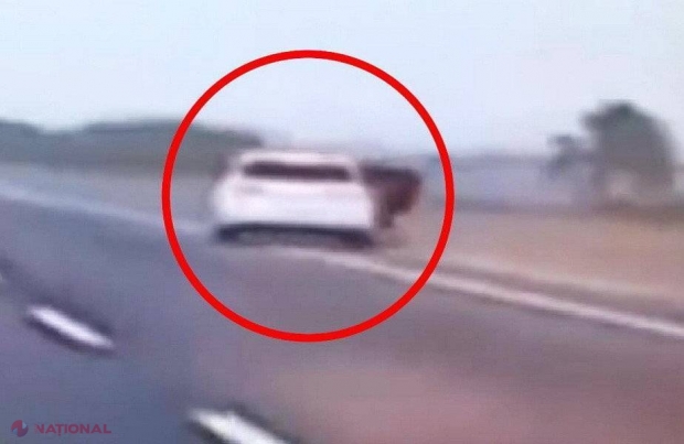 VIDEO // O femeie s-a ARUNCAT din mașina iubitului, la peste 90 de km/h