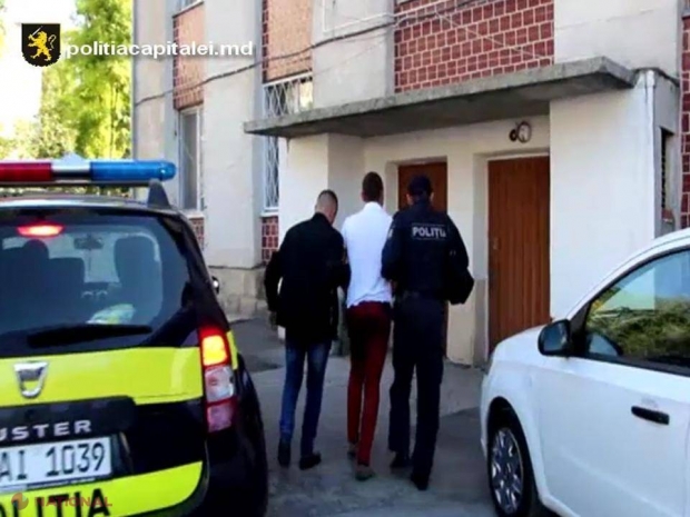 VIDEO // A ieșit din casă, dar când s-a întors banii și lucrurile prețioase lipseau: Hoțul, prins de polițiști