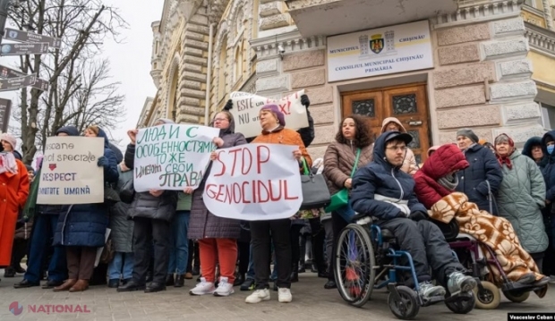 DECIS // Ministerul Muncii și Protecției Sociale va angaja cei peste 2 000 de asistenți personali, demiși „abuziv” de Primăria Chișinău