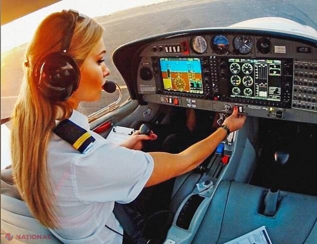 FOTO, VIDEO // Blonda de la manşă: Femeia-pilot cu care toţi bărbaţii vor să zboare