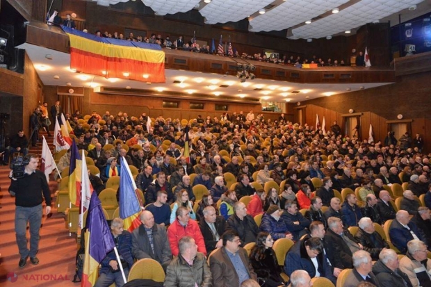 VIDEO // Traian Băsescu a adunat o sală PLINĂ la Bălți, orașul în care „au câștigat numai forțe proruse”: „Entuziasmul legat de Unire a fost extraordinar”