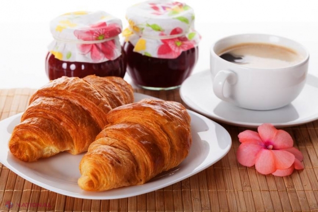 Micul dejun: 5 obiceiuri GREŞITE care-ţi distrug ziua
