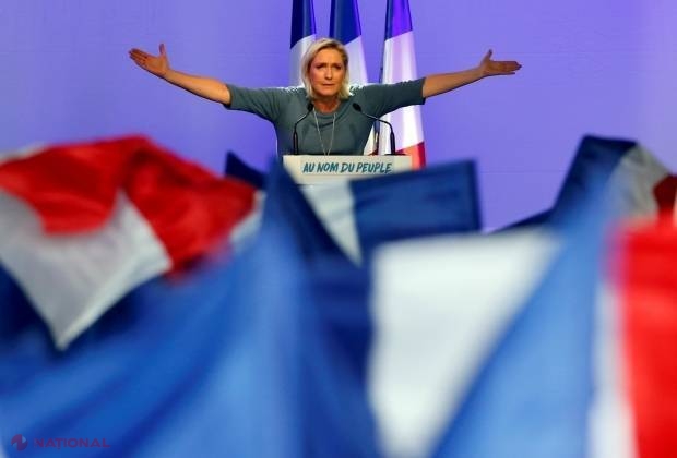 Standarde DUBLE: Marine Le Pen ar urma să renunţe la ideea ieşirii din UE   