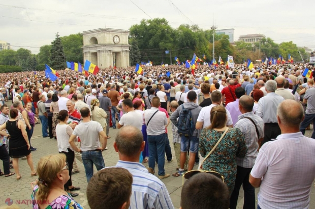 ASTĂZI // O nouă ACȚIUNE DE PROTEST în centrul Chișinăului: „REVOLUȚIA tinerilor”
