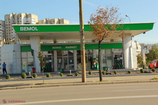 În România se MICȘOREAZĂ prețurile la carburanți, dar în R. Moldova CRESC