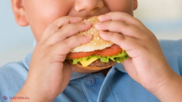 Cinci cauze frecvente ale obezităţii infantile: EVITAȚI aceste alimente și obiceiuri 