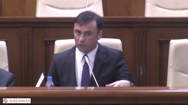 Vitalie Pârlog a fost ALES în calitate de director al SIS. Acesta a depus JURĂMÂNTUL în fața Parlamentului