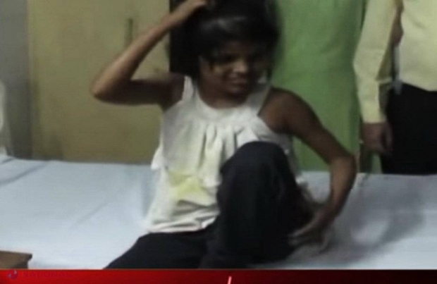 VIDEO // Fetiţa Mowgli, descoperită în India. Este incredibil cum se comportă!