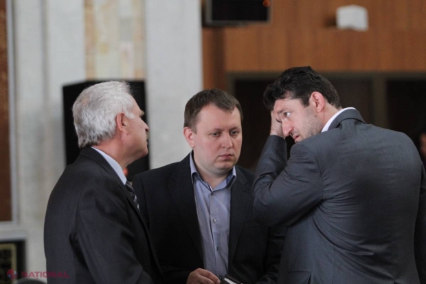 Voronin vrea să SCAPE de Petrenco și Muntean. A propus EXCLUDEREA acestora