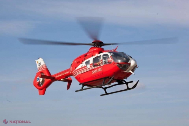 Un elicopter al SMURD-ului din România a transportat la Chișinău un bărbat de la Vulcănești, victima unui accident rutier