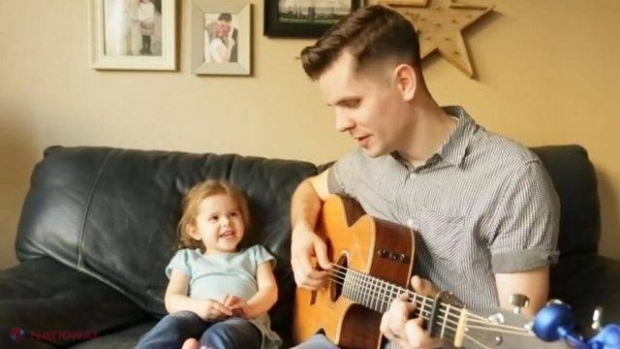 VIDEO // Un tată şi fiica lui cântă împreună. Imaginile au devenit virale
