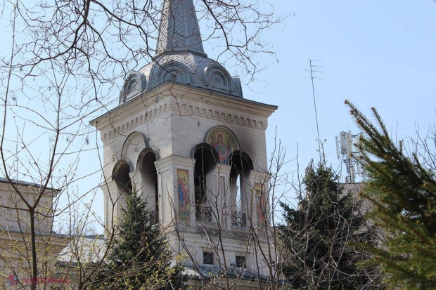 Pierderi de MILIOANE la Biserica „Sf. Dumitru” din Chișinău, după ce a ars Clopotnița în noaptea Învierii