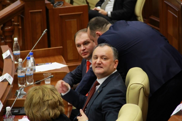 PLANUL B sau C? Dodon și Usatîi intenționează să BLOCHEZE mâine Chișinăul și să dea LOVITURA de GRAȚIE pe 15 octombrie