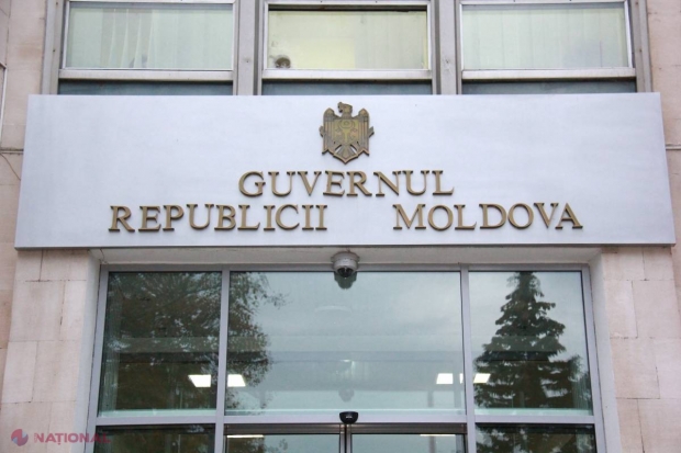 Mai mulți bani pentru funcționarii publici din R. Moldova: Plăți pentru STIMULARE