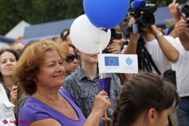 VIDEO // Ziua Europei, sărbătorită și în acest an mai TÂRZIU la Chișinău: Orășel European în inima capitalei 