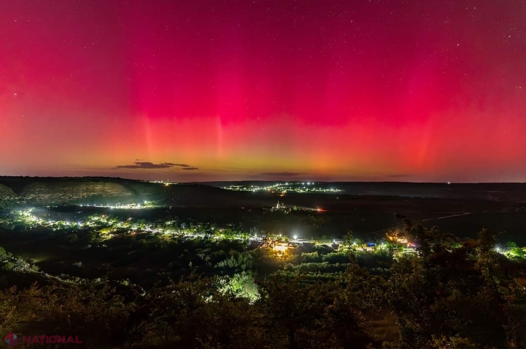 FOTO // ,,Aurora boreală" pe cerul R. Moldova. Explicațiile specialiștilor despre fenomenul rar, care nu a mai avut loc în ultimii 20 de ani