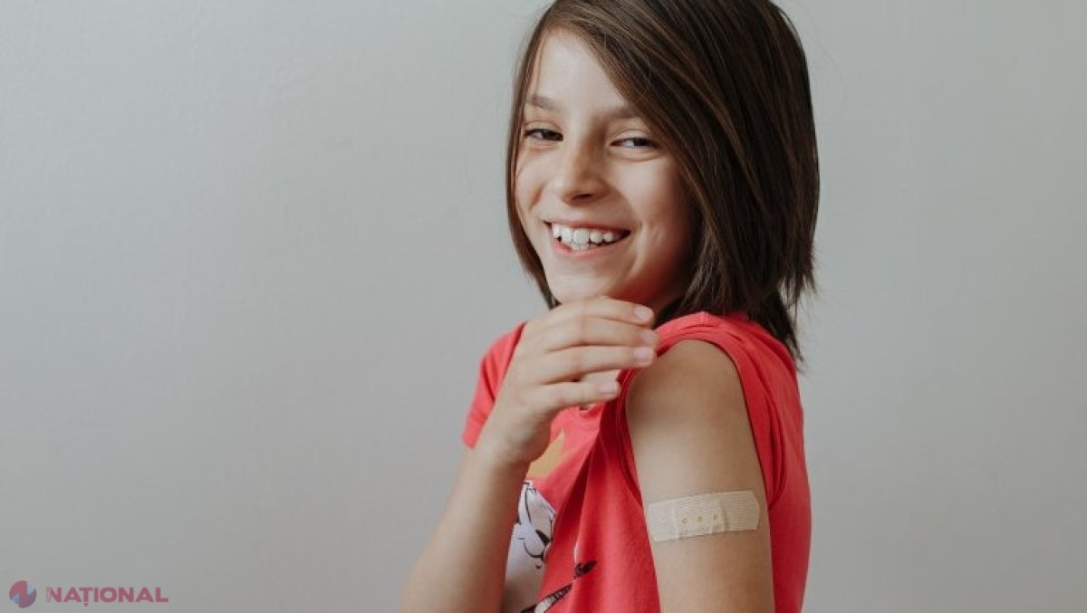 Vaccinarea copiilor cu vârste între 12 și 15 ani împotriva COVID-19 a început și în România: Ce spun autoritățile de la Chișinău despre imunizarea copiilor din R. Moldova 