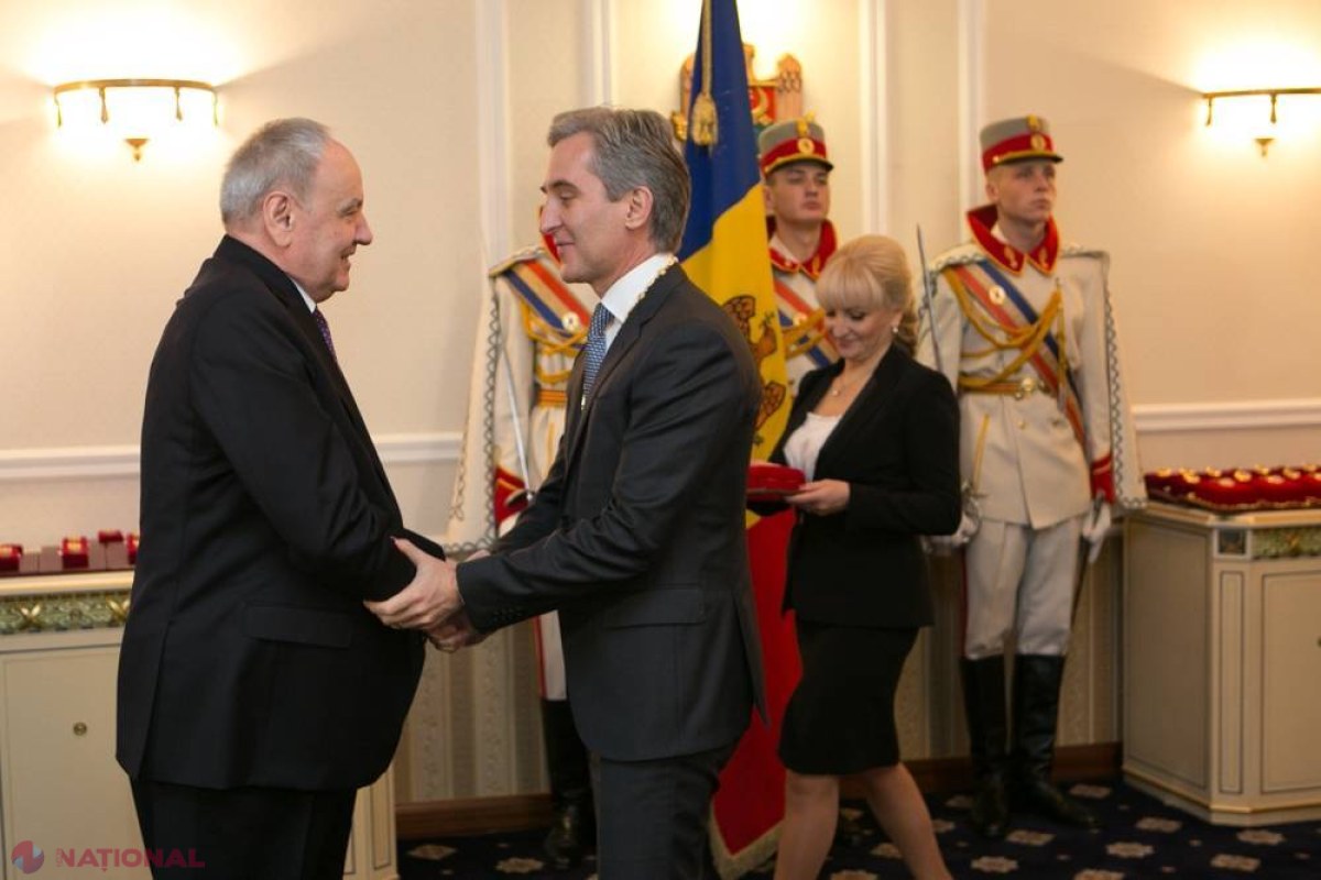 DISTINCȚII importante pentru deputați, miniștri și alți funcționari