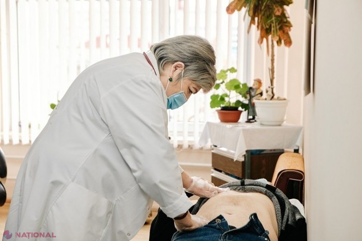 DOC // Cu cât cresc salariile medicilor, asistentelor medicale și infermierelor de la 1 octombrie: „Salariul mediu, cu toate sporurile și suplimentele, al unui medic se va majora de la 17 300 până la 19 900 de lei”