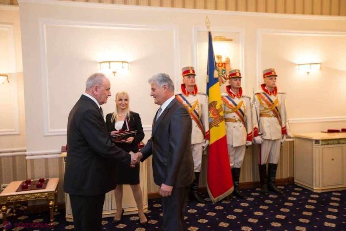 GAFĂ impardonabilă la Președinție. Ce s-a întâmplat în timp ce Timofti înmâna distincțiile de stat
