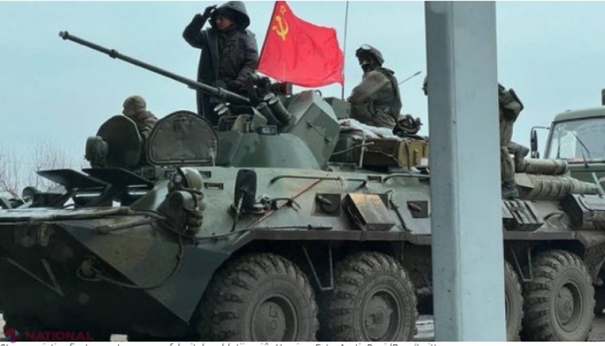 Kremlinul explică de ce folosesc rușii steagul sovietic în războiul din Ucraina. „Este un simbol”