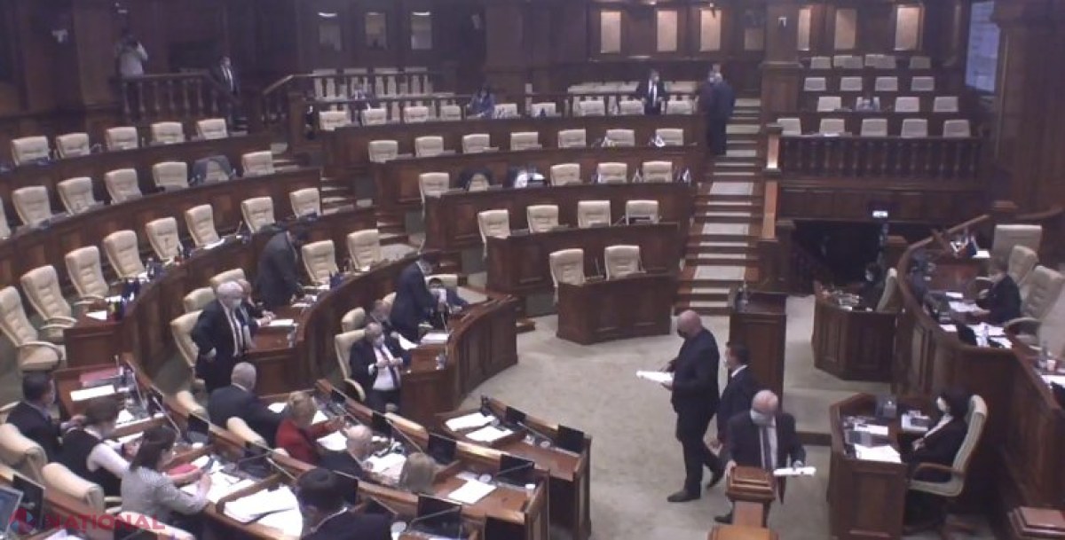 Încercarea PSRM de a mai face „un pas spre FEDERALIZAREA R. Moldova” a închis subit ședința de astăzi a Parlamentului: „Aprobați elementele distinctive ale unui stat separat pentru Găgăuzia” 