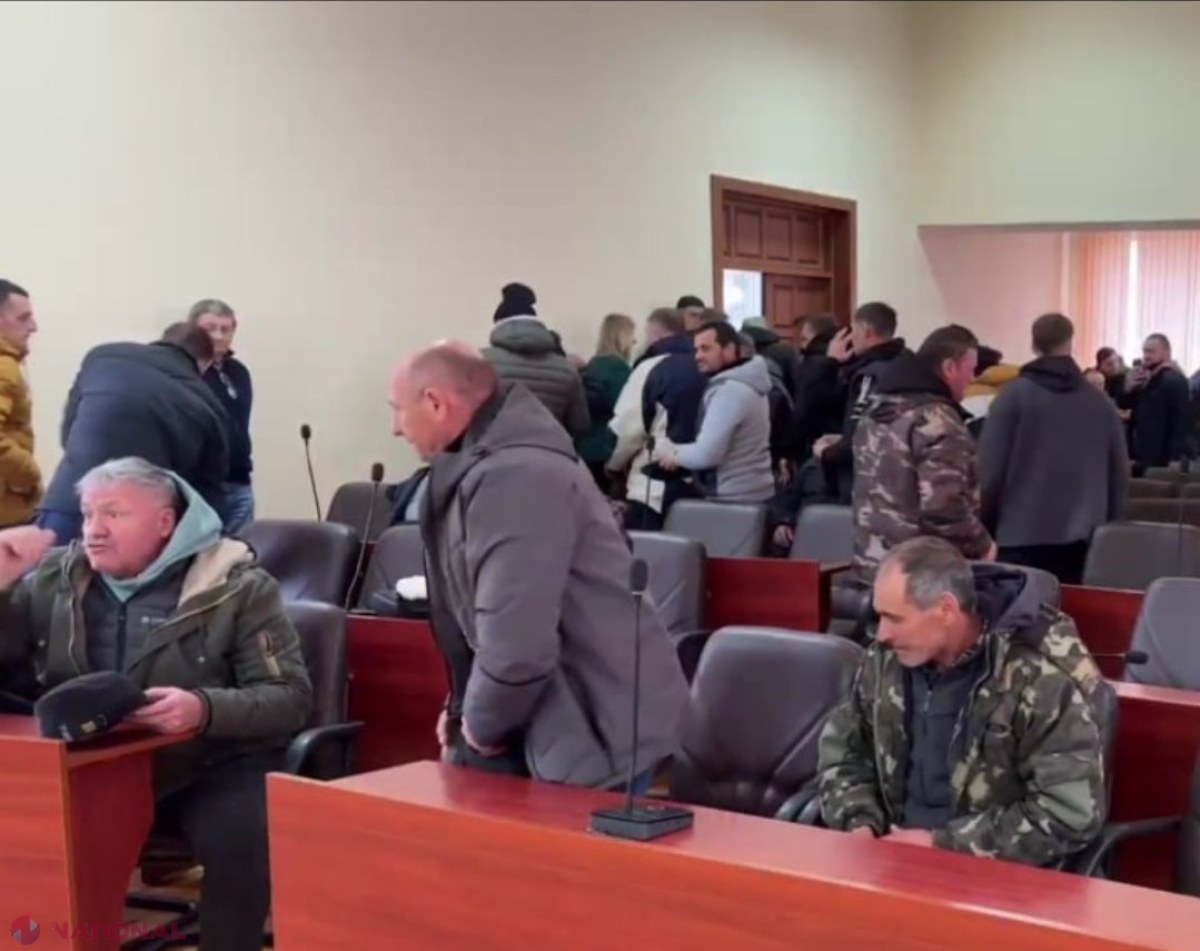 VIDEO // Discuții EȘUATE între vicepremierul Bolea și agricultorii din sudul R. Moldova. ,,Stă cineva și behăie că am companii...