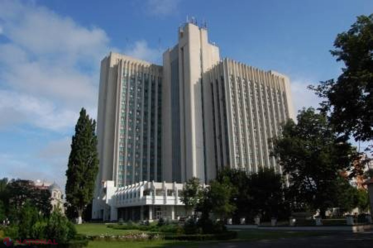La Guvern a fost creat un grup de lucru. Oficialii se vor întâlni astăzi cu protestatarii care anunță că nu pleacă din PMAN