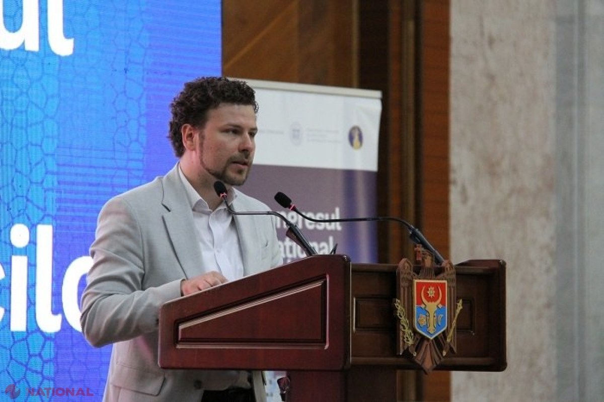 NOUTĂȚI în ceea ce privește predarea disciplinei Istoria în școlile din R. Moldova. Ministrul Dan Perciun: „Este vital să învățăm tinerii să lucreze cu sursele, să compare perspective și să poată evalua corectitudinea versiunilor asupra trecutului”  