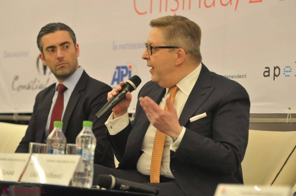 LIVE VIDEO // Forumul Mass-Media despre STAREA presei din R. Moldova: Jurnaliștii au APLAUDAT când au aflat că politicenii au ignorat evenimentul