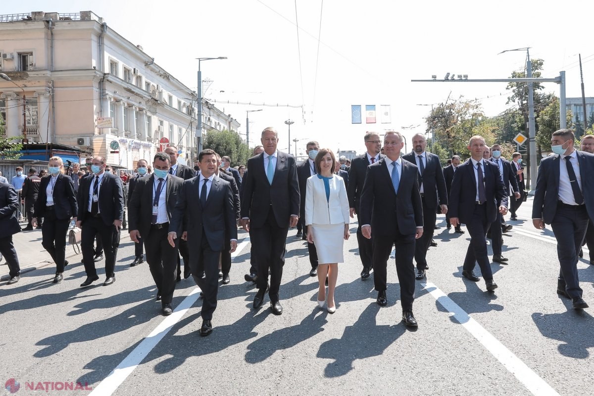 R. Moldova NU a fost singură la negocierile cu Rusia: „Criticile la adresa guvernării sunt ABERANTE. S-a trecut de la o guvernare în care Dodon stătea în GENUNCHI, la o relație în care sunt mai mulți parteneri la masa negocierilor”