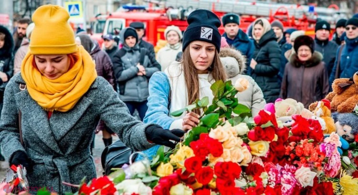 Putin a mers la Kemerovo, unde zeci de persoane au ars de vii: „Vorbim despre demografie şi pierdem atâtea vieţi din cauza a ce? Din cauza neglijenţei criminale şi a nepăsării