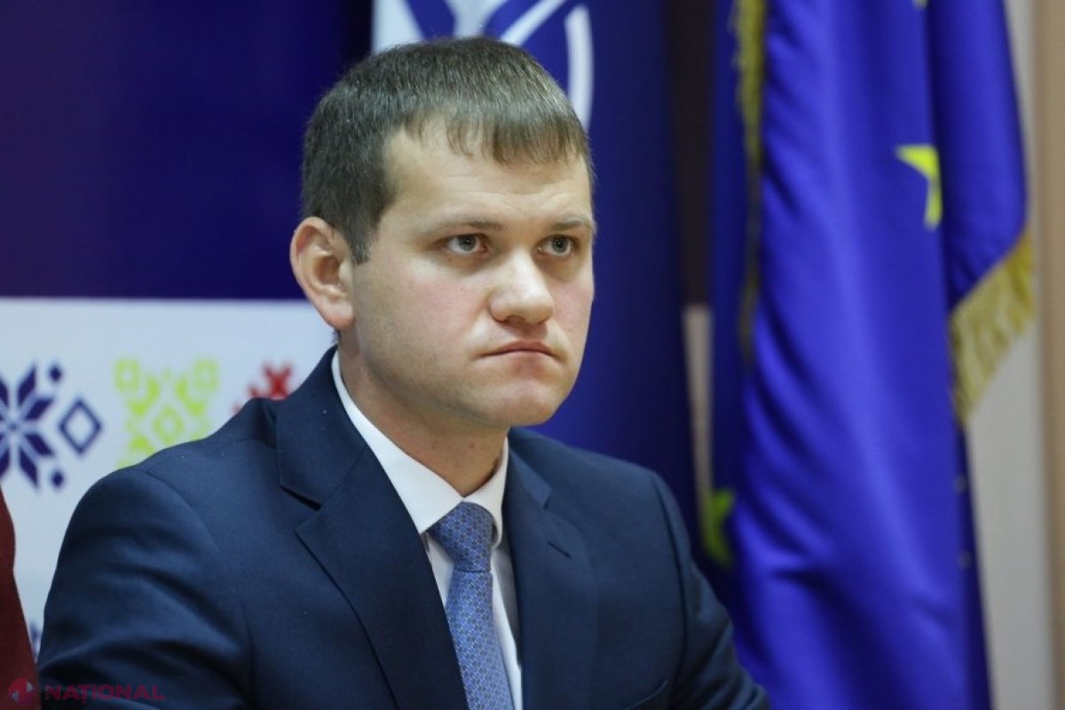 VIDEO // Primii candidați la funcția de primar al Chișinăului au depus documentele pentru a fi înregistrați în cursa electorală