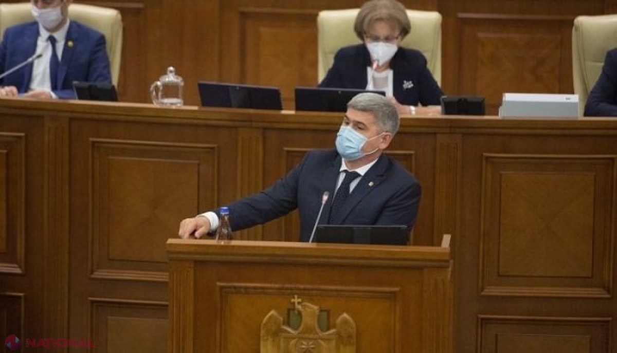 Discuții APRINSE în Parlament la subiectul TRASEISMULUI politic: Lui Diacov, Dodon și Greceanîi li s-a amintit tot trecutul. „Divirgențele s-au transformat într-o geantă, iar mai apoi în kulioace”; Pentru ce ar fi „cumpărați” astăzi deputații