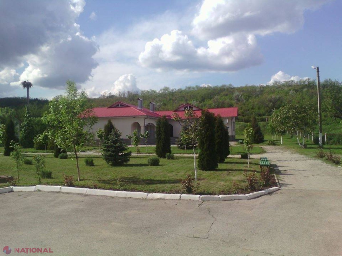 Intoxicație în MASĂ la o tabără din R. Moldova: Numeroși copii au fost internați la spital