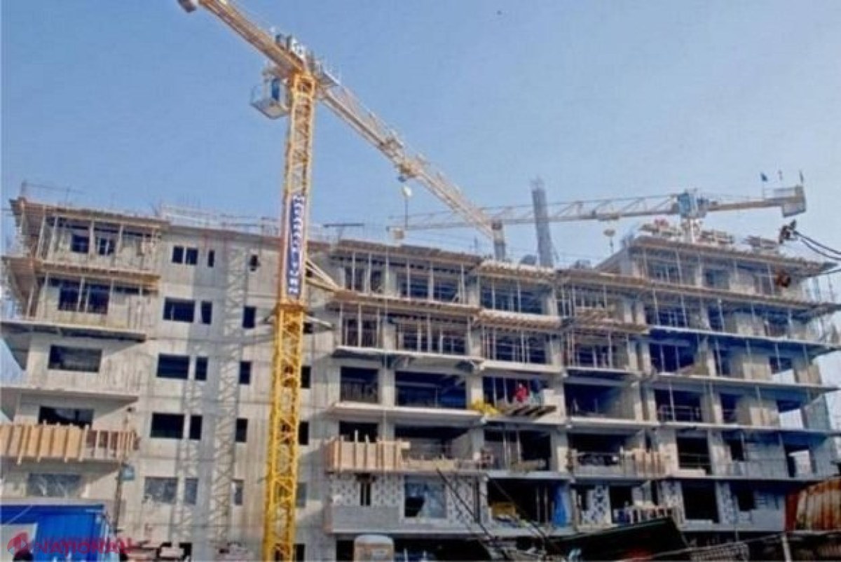 Supărat că apartamentul nu i-a fost dat în exploatare la data indicată în contract, un cetățean din R. Moldova și-a cerut banii investiți înapoi: Cum și-a întors miile de euro în buzunar