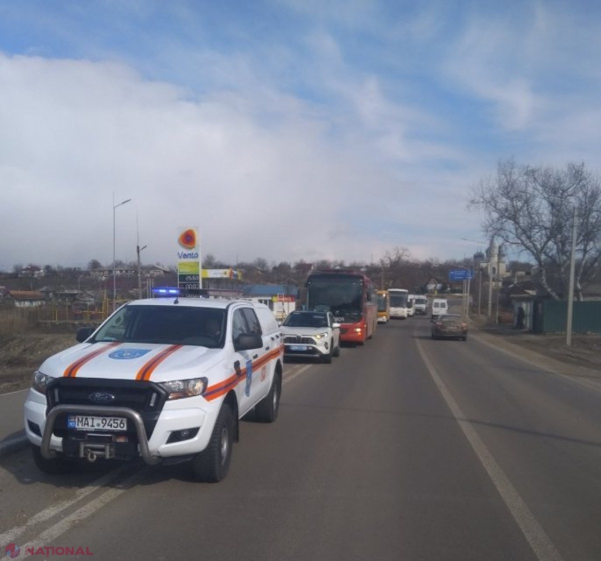 CORIDOR VERDE // România trimite autocare DIRECT la Palanca de unde preia refugiați ucraineni și îi duce peste Prut