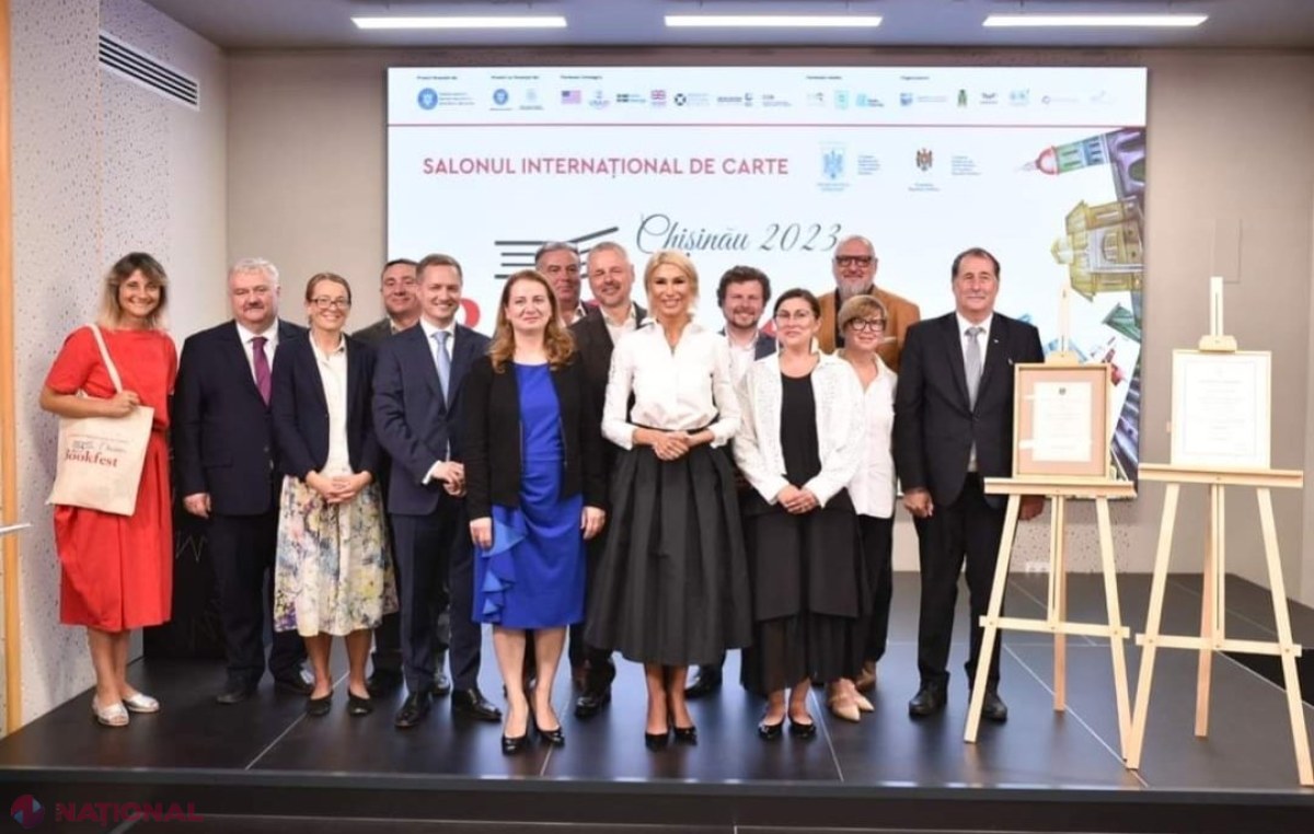 VIDEO // Bookfest Chișinău 2023 și-a deschis ușile. Președinta Maia Sandu va citi copiilor o poveste care i-a marcat copilăria: „Sub aspect literar și editorial, granița de la Prut nu mai există”