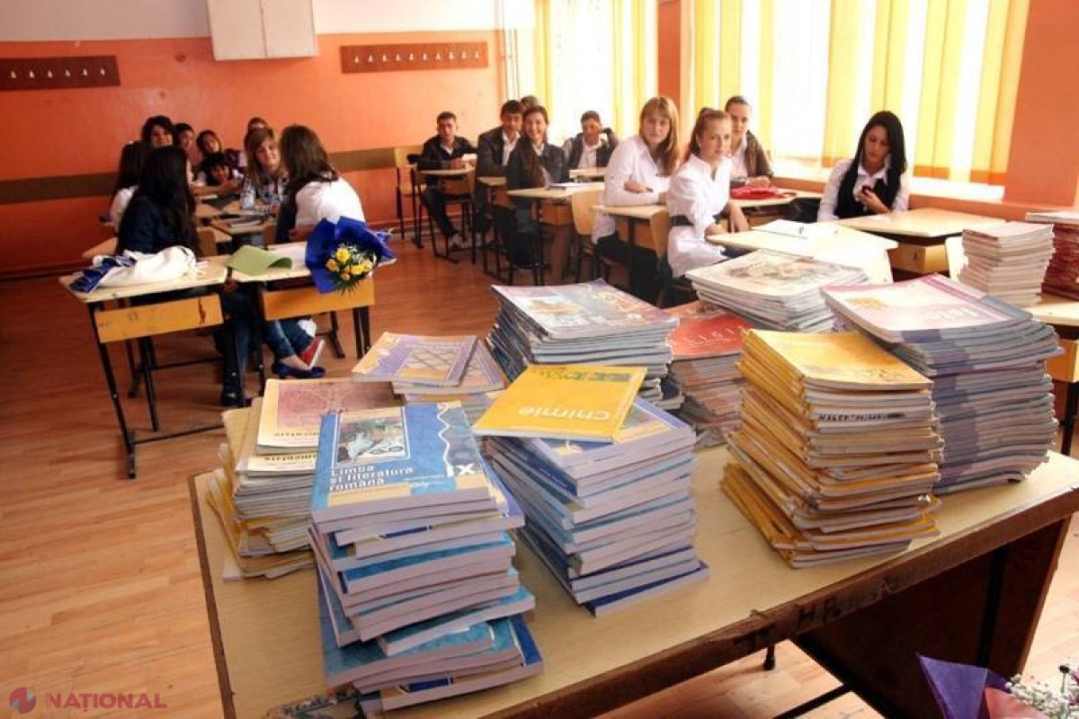 DOC // Ministerul Educației a APROBAT taxele pentru chiria manualelor școlare în următorul an de studii