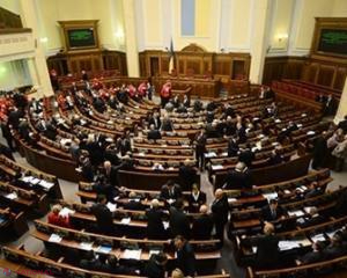 Judecătorii care i-au dat mână liberă lui Ianukovici au fost demiși