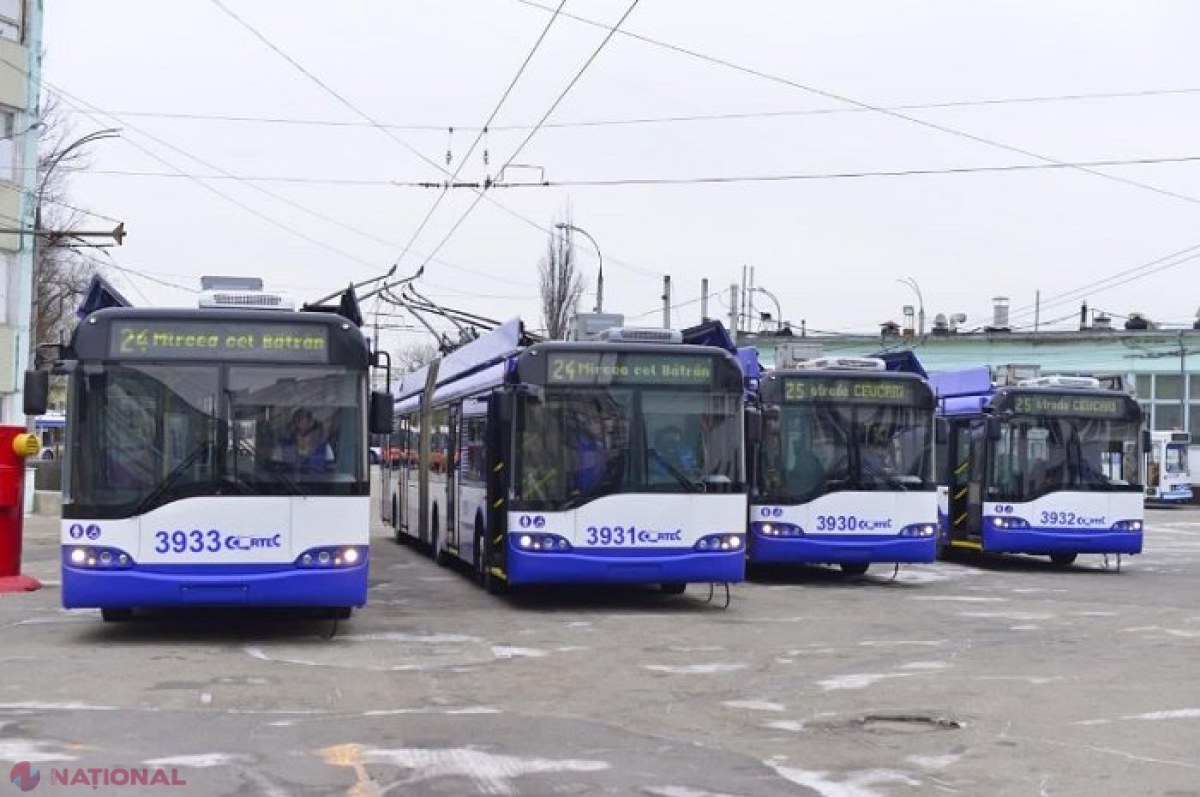 FOTO // Primele 15 troleibuze procurate din Riga au ajuns la Chișinău
