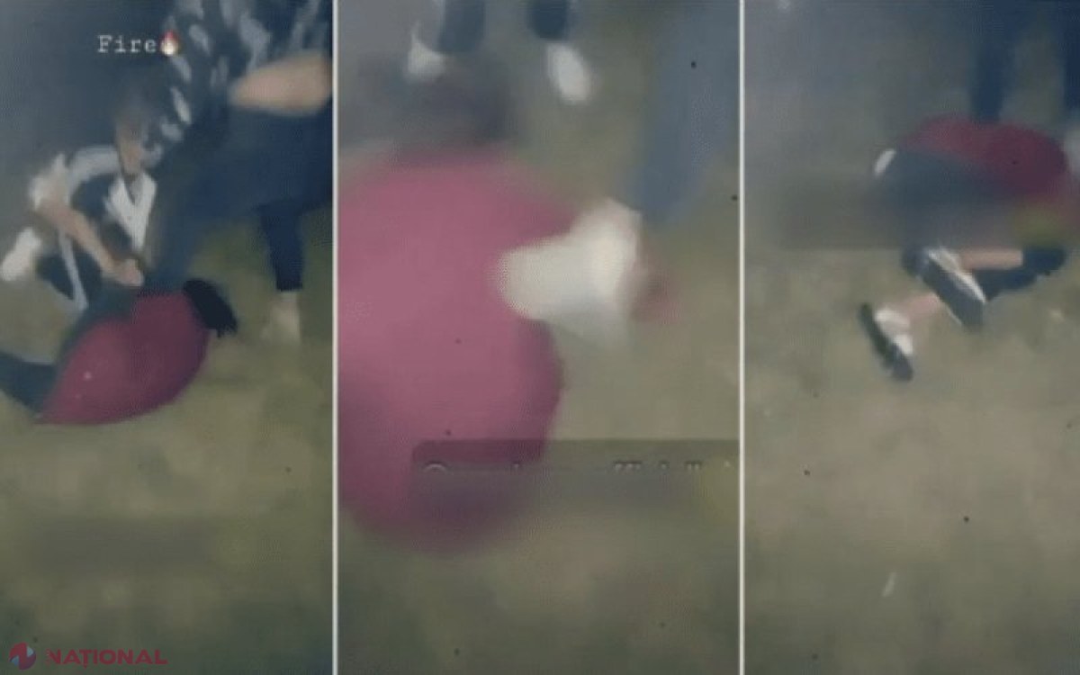 VIDEO +18 // Minoră de 17 ani, snopită în BATAIE de două fete, într-un parc din Chișinău. Victima a fost tăvălită pe jos și lovită cu BESTIALITATE cu picioarele în cap. Poliția a stabilit identitatea unei agresoare: „Fetele urmează să fie audiate”